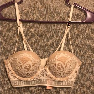 Victoria’s Secret 32A Strapless Bra NEW WITH TAGS